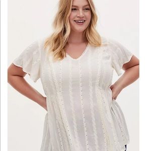 Torrid IVORY EYELET EMBROIDERED BLOUSE, Sz 0, (12)